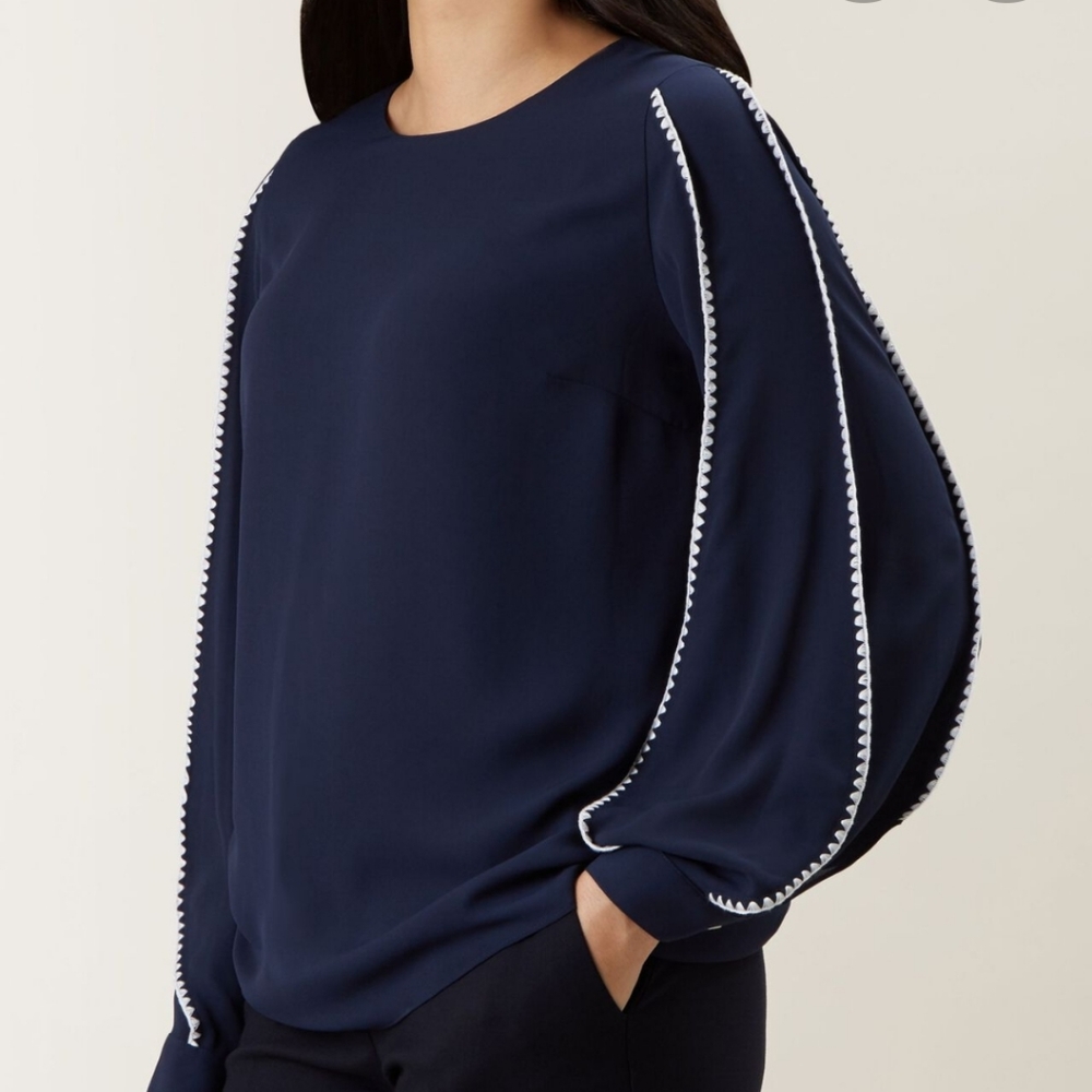 Hobbs Gina top Nwt size 4
